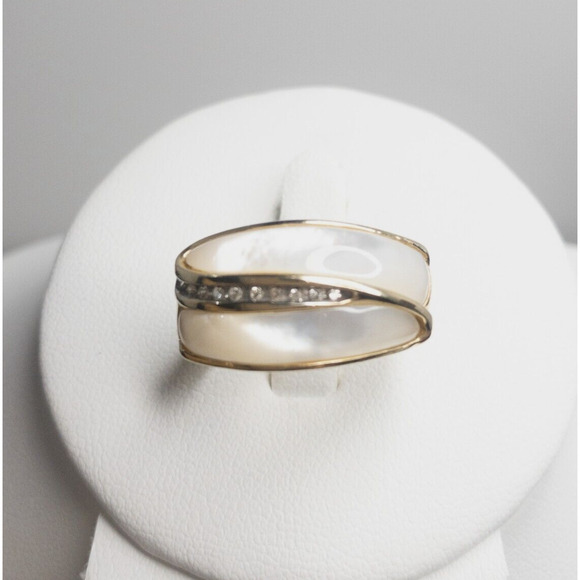 Unbranded Jewelry - 10K Ring Mother of Pearl 10 Small Diamonds Yellow Gold Size 7 Swirl Statement